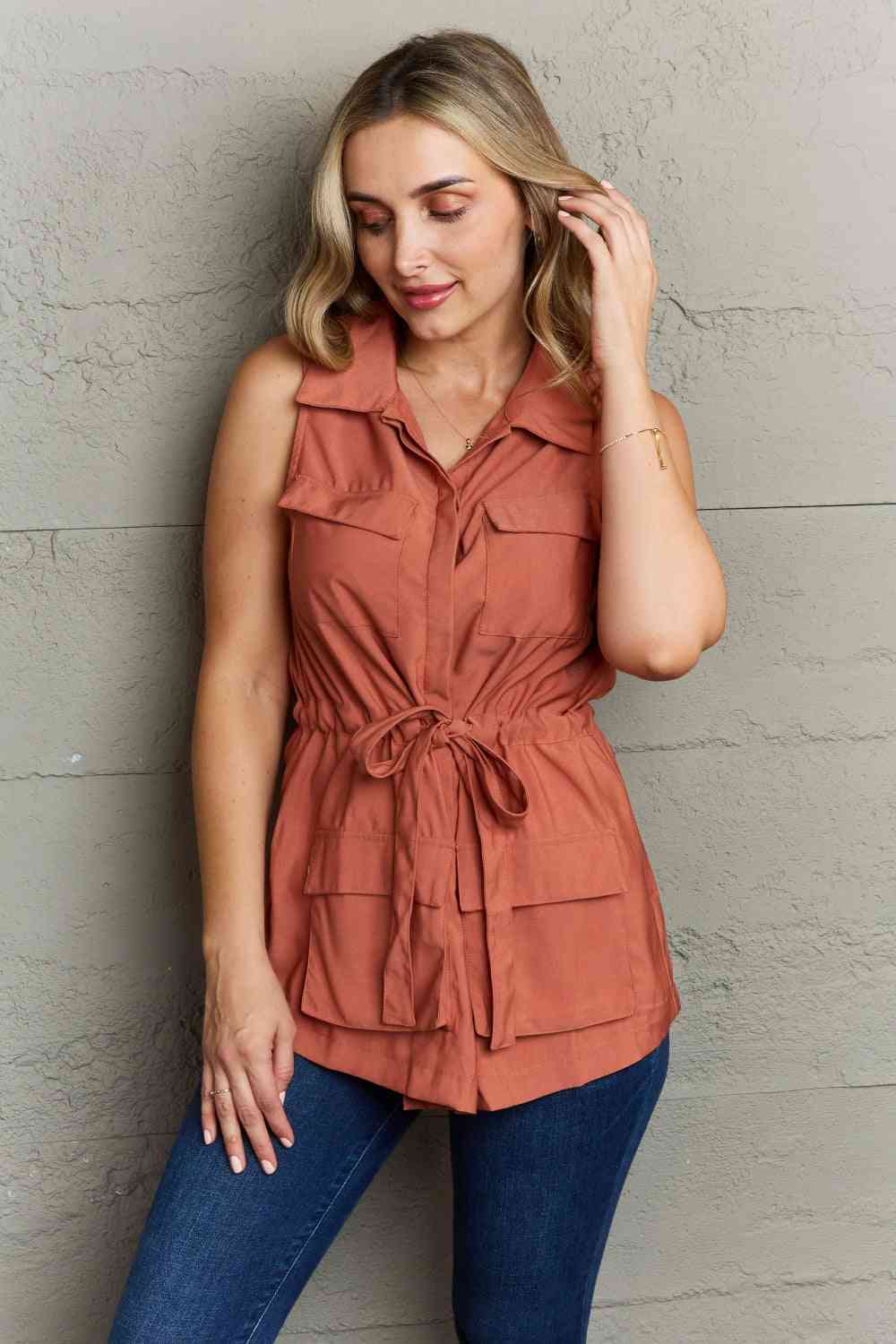 Sleeveless Collared Button Down Top *IN STOCK*